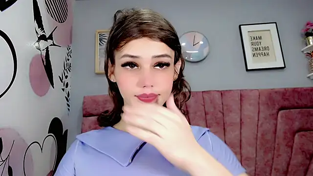 Snapshot of ValeriaAguilar chatting on 12/14/24, 03:15 ValeriaAguilar online show from 12/14/24, 03:15