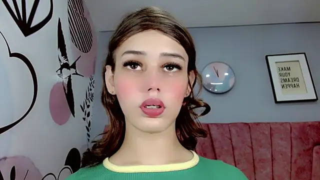 Snapshot of ValeriaAguilar chatting on 01/07/25, 05:20 ValeriaAguilar online show from 01/07/25, 05:20