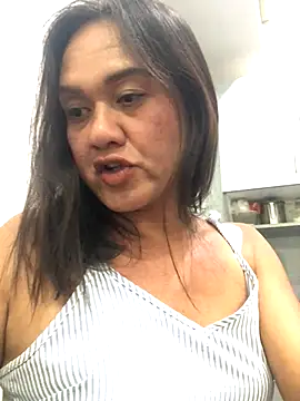 Snapshot of starfish05 chatting on 11/28/25, 01:47 starfish05 online show from 11/28/25, 01:47