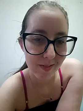 Snapshot of Sarah459 chatting on 02/18/26, 06:37 Sarah459 online show from 02/18/26, 06:37