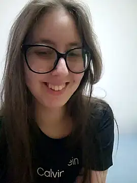 Snapshot of Sarah459 chatting on 03/04/26, 07:42 Sarah459 online show from 03/04/26, 07:42