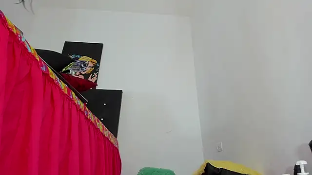 msschloee  online show from 01/28/25, 06:49