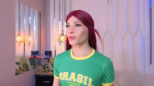 Megan Do Santos online show from 06/25/26, 08:13