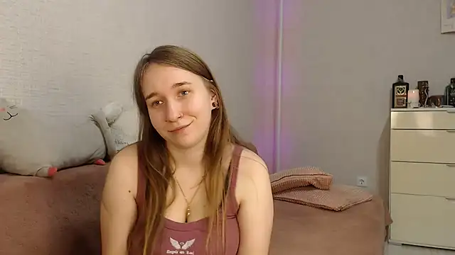 lovely hayley online show from 12/17/24, 08:54