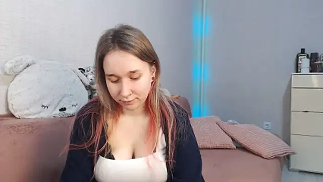 Snapshot of lovely_hayley chatting on 02/10/26, 09:19 lovely hayley online show from 02/10/26, 09:19