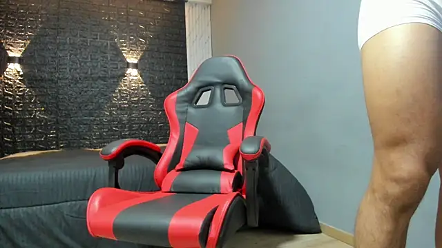 taurus boy1 online show from 10/07/25, 11:40