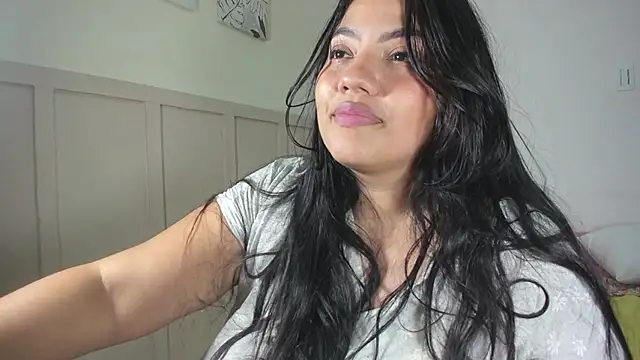 Snapshot of AvrilRizoX chatting on 01/16/25, 03:23 AvrilRizoX online show from 01/16/25, 03:23