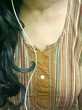 Snapshot of Aishu-tamil09 chatting on 12/20/24, 08:23 Aishu-tamil09 online show from 12/20/24, 08:23