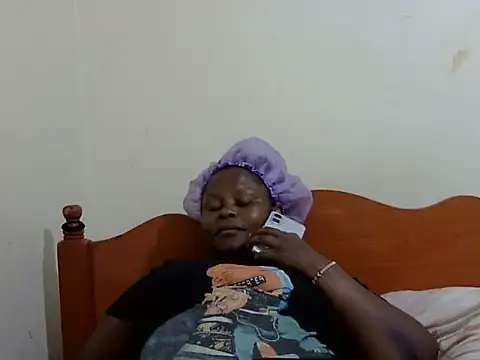 Pretty lilly02 online show from 10/19/25, 01:01