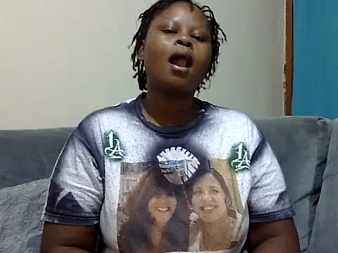 Snapshot of Pretty_lilly02 chatting on 06/08/26, 04:13 Pretty lilly02 online show from 06/08/26, 04:13