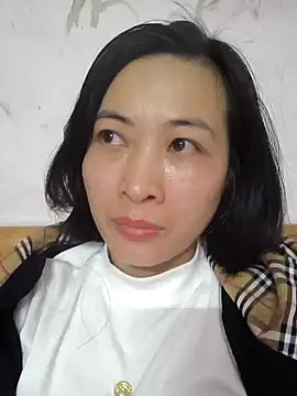 Snapshot of Sweets24 chatting on 01/05/25, 01:26 Sweets24 online show from 01/05/25, 01:26
