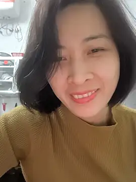 Snapshot of Sweets24 chatting on 02/25/25, 03:42 Sweets24 online show from 02/25/25, 03:42