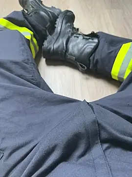 Snapshot of dickshome chatting on 03/10/26, 08:52 dickshome online show from 03/10/26, 08:52