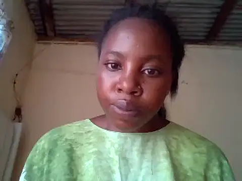 Queen loveer online show from 02/18/25, 02:27