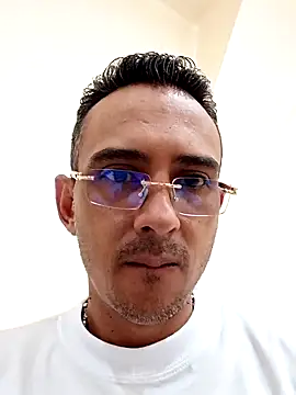 paisa233 online show from 10/15/25, 12:38