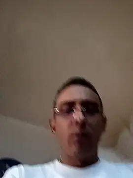 Snapshot of paisa233 chatting on 02/09/26, 01:59 paisa233 online show from 02/09/26, 01:59