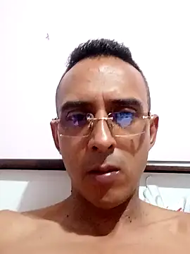 Snapshot of paisa233 chatting on 02/28/26, 03:51 paisa233 online show from 02/28/26, 03:51