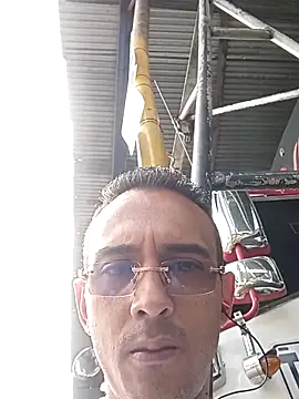 Snapshot of paisa233 chatting on 03/11/26, 03:07 paisa233 online show from 03/11/26, 03:07