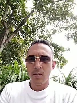 Snapshot of paisa233 chatting on 07/01/26, 03:23 paisa233 online show from 07/01/26, 03:23