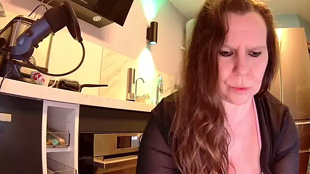 Endrocleia online show from 03/10/25, 11:06