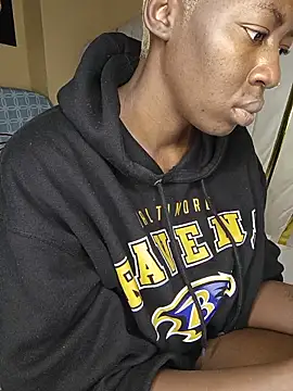 SquirtQueen16 online show from 06/03/26, 04:12
