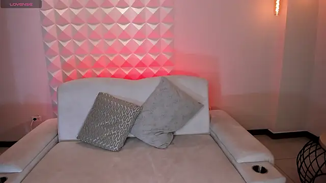 MariaHerrera  online show from 03/05/26, 08:27