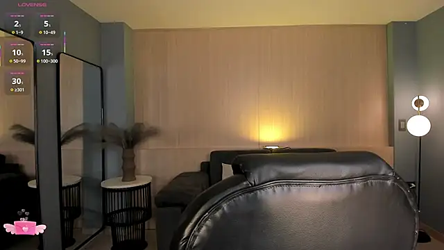 ArianaDumont online show from 09/29/25, 11:37