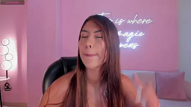 ArianaDumont online show from 05/05/26, 11:18