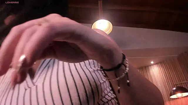 KatieStonne online show from 11/21/25, 03:16