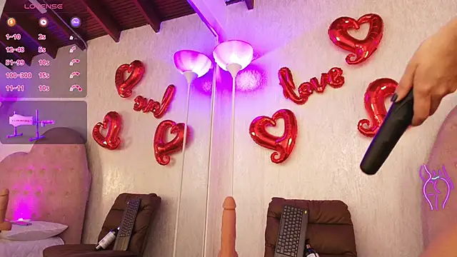 mariablonde  online show from 02/04/25, 12:22