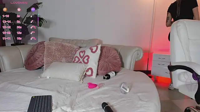 Snapshot of mariablonde_ chatting on 01/15/26, 05:38 mariablonde online show from 01/15/26, 05:38