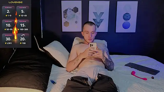 Snapshot of Dylanwhite23_ chatting on 02/19/26, 03:46 Dylanwhite23 online show from 02/19/26, 03:46