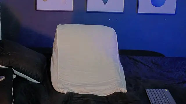 Snapshot of Dylanwhite23_ chatting on 03/03/26, 01:56 Dylanwhite23 online show from 03/03/26, 01:56