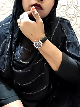 Indian-Nazia online show from 11/26/25, 04:41