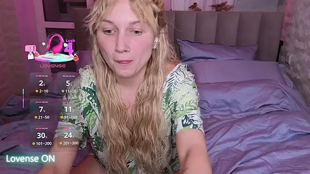 GoodGirl0024 online show from 02/25/25, 08:19