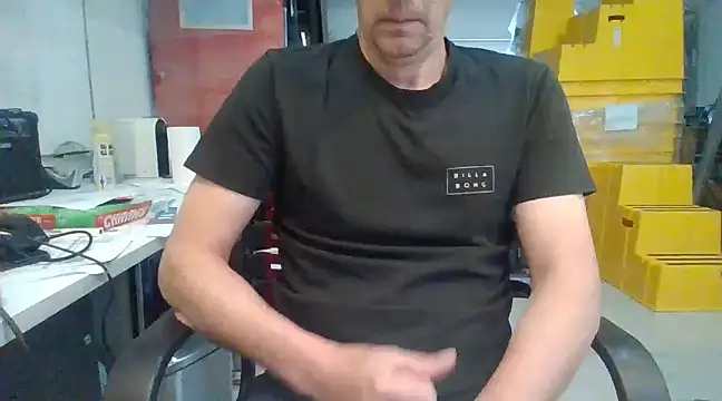 Snapshot of Raimundo1971 chatting on 12/04/24, 01:42 Raimundo1971 online show from 12/04/24, 01:42