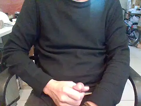 Snapshot of Raimundo1971 chatting on 04/21/26, 05:28 Raimundo1971 online show from 04/21/26, 05:28