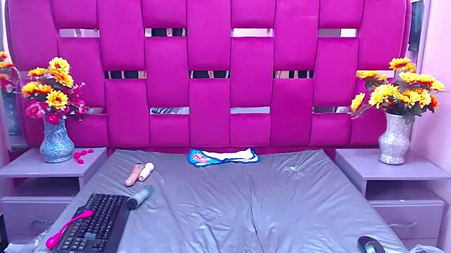 Lya Anal online show from 01/08/25, 09:00