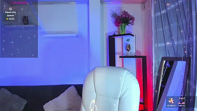 Snapshot of Sabrina_scarlett chatting on 11/18/25, 04:39 Sabrina scarlett online show from 11/18/25, 04:39