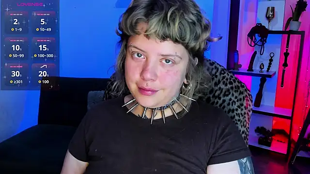 Snapshot of Sabrina_scarlett chatting on 12/03/25, 04:53 Sabrina scarlett online show from 12/03/25, 04:53