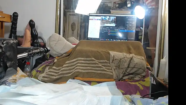 Snapshot of Jennytop chatting on 09/19/25, 08:31 Jennytop online show from 09/19/25, 08:31