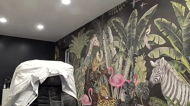 Snapshot of carla88 chatting on 02/21/25, 09:13 carla88 online show from 02/21/25, 09:13