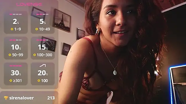 Snapshot of PoisonIvy15_ chatting on 12/19/24, 04:23 PoisonIvy15 online show from 12/19/24, 04:23