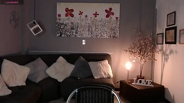 Snapshot of PoisonIvy15_ chatting on 12/21/24, 02:30 PoisonIvy15 online show from 12/21/24, 02:30
