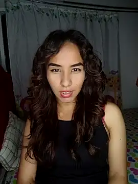 Snapshot of PoisonIvy15_ chatting on 02/20/25, 04:07 PoisonIvy15 online show from 02/20/25, 04:07