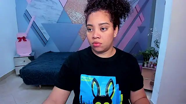 Snapshot of AngelaCoffee chatting on 02/06/25, 07:29 AngelaCoffee online show from 02/06/25, 07:29