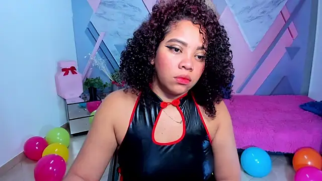 Snapshot of AngelaCoffee chatting on 02/08/25, 12:28 AngelaCoffee online show from 02/08/25, 12:28