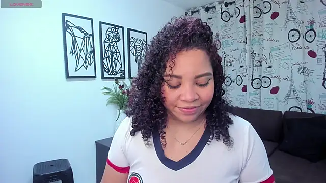 Snapshot of AngelaCoffee chatting on 03/02/25, 04:07 AngelaCoffee online show from 03/02/25, 04:07