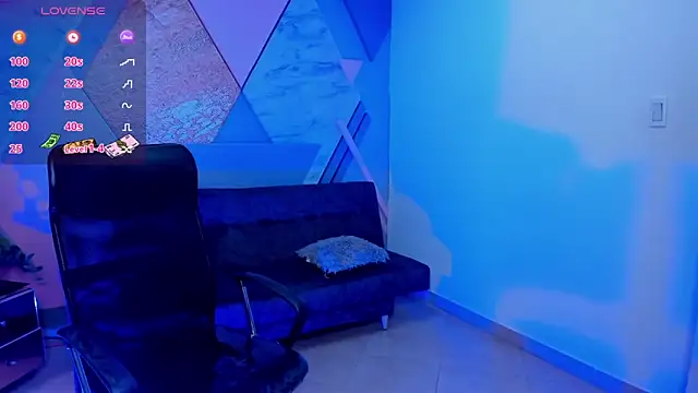 Snapshot of AngelaCoffee chatting on 09/25/25, 03:43 AngelaCoffee online show from 09/25/25, 03:43