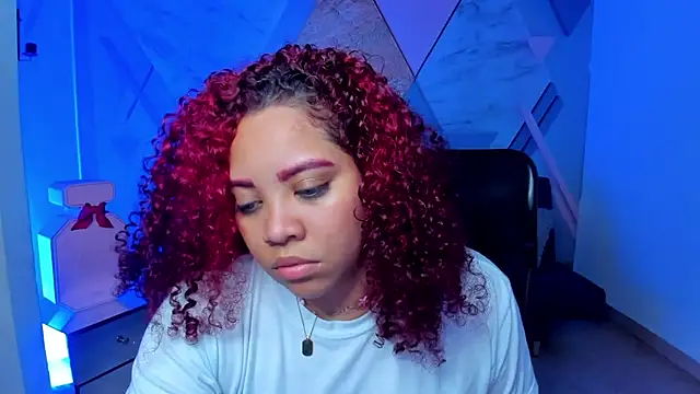 Snapshot of AngelaCoffee chatting on 10/09/25, 10:24 AngelaCoffee online show from 10/09/25, 10:24